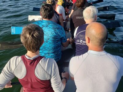 DC Zuarin beim gemeinsamen Paddeltraining auf dem Schweriner See